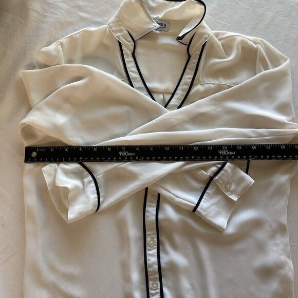 Express The Portofino Shirt Medium Ivory Black Piping Button Up Blouse Top - Picture 9 of 12